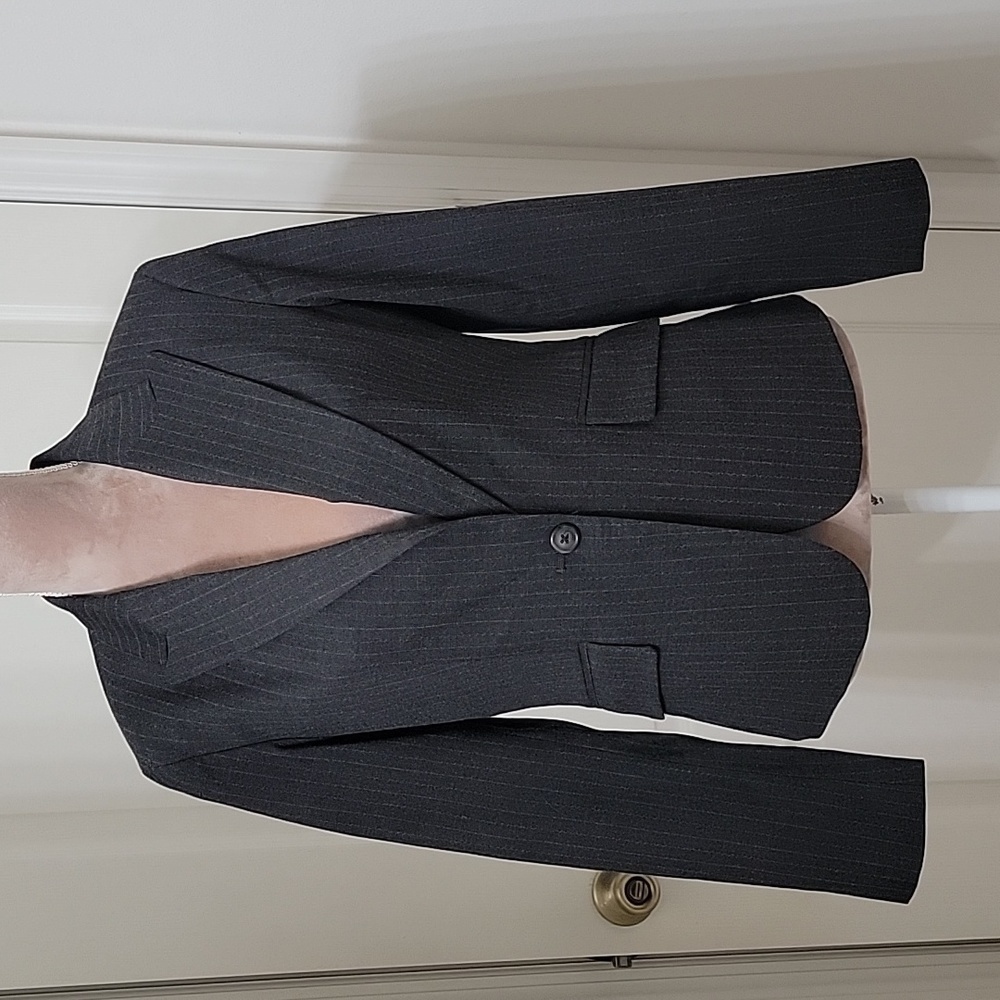 Van Heusen Stretch Size S Dark Gray w/ Light Gray Pinstripe Single Button Blazer